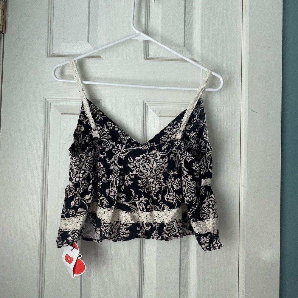 Floral Bow Ruffle Tank Top - Picture 2 of 2